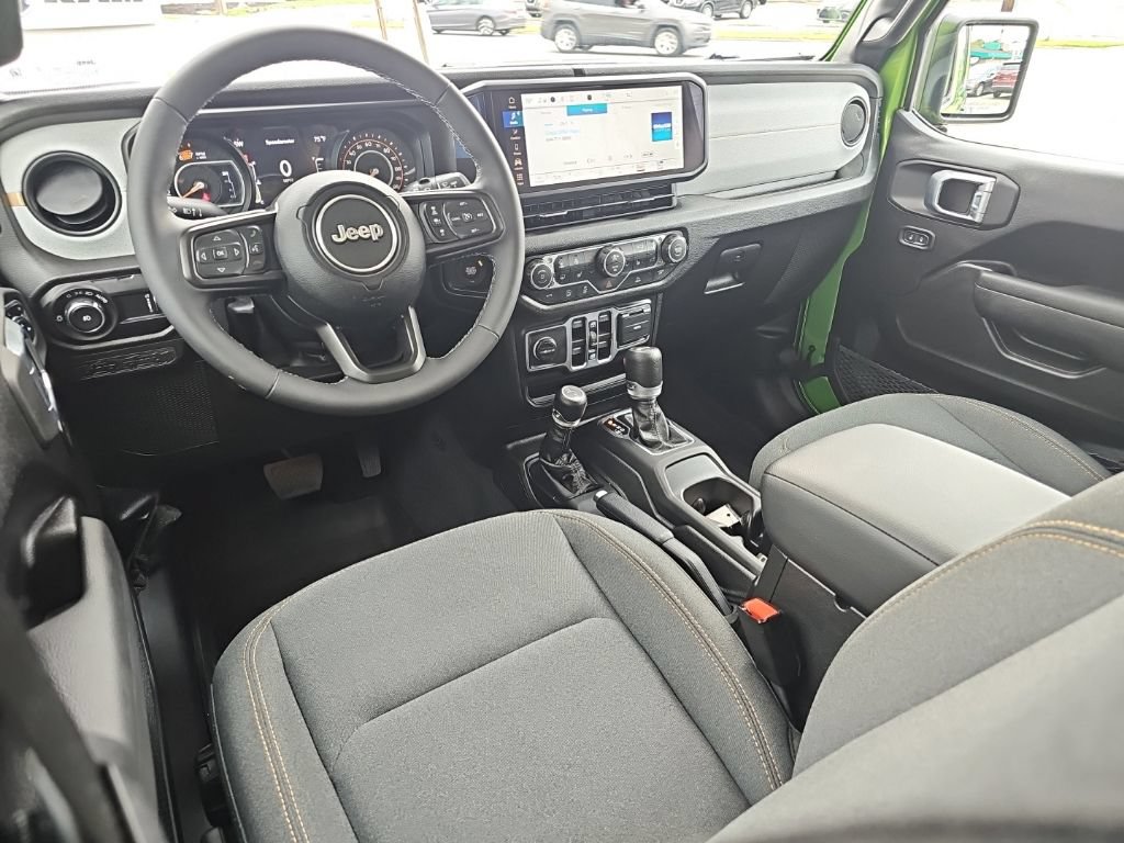 Used 2026 Jeep Wrangler Unlimited Sport AWD/4WD image 18