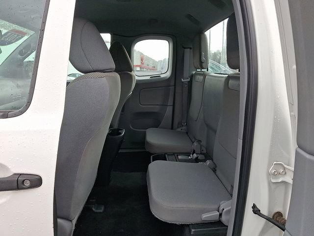 Used 2015 Toyota Tacoma 4x4 Access Cab V6 image 12