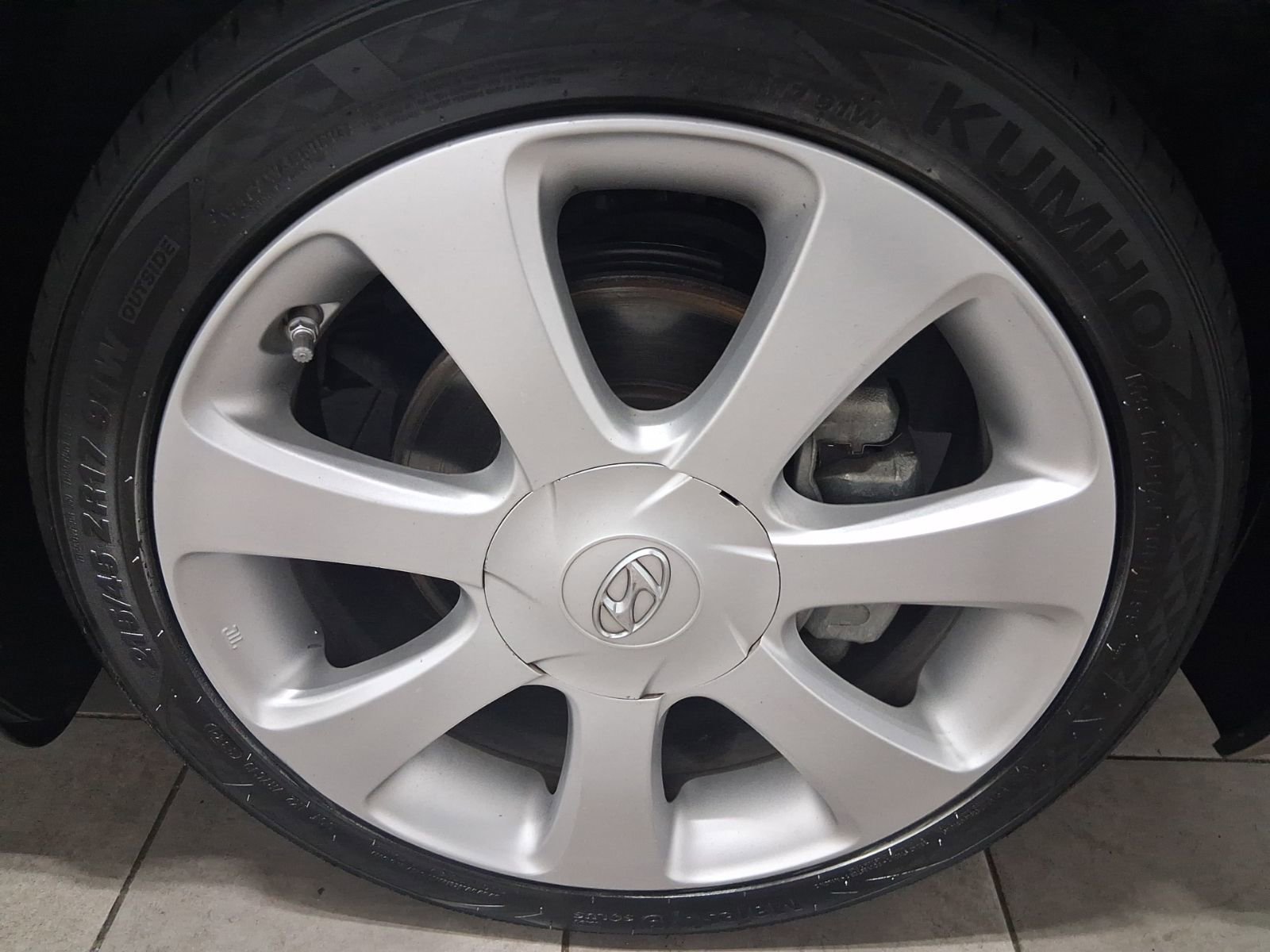 Used 2013 Hyundai Elantra Limited image 12