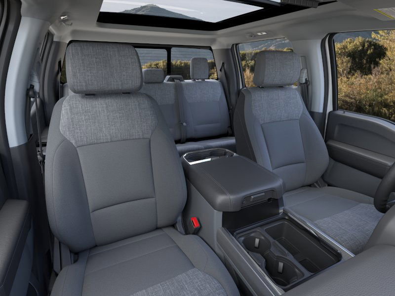 New 2026 Ford F450 XLT w/ XLT Premium Package image 10