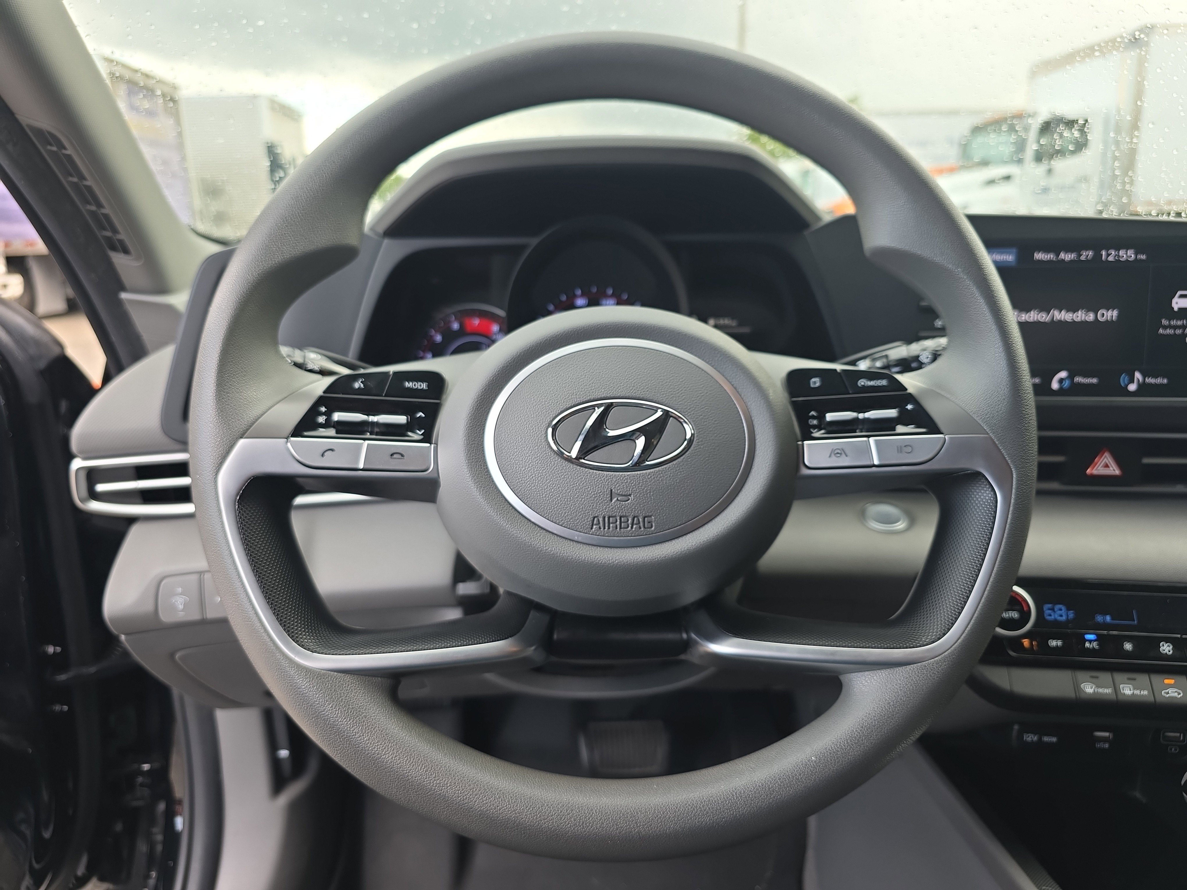 Used 2022 Hyundai Elantra SEL FWD image 26