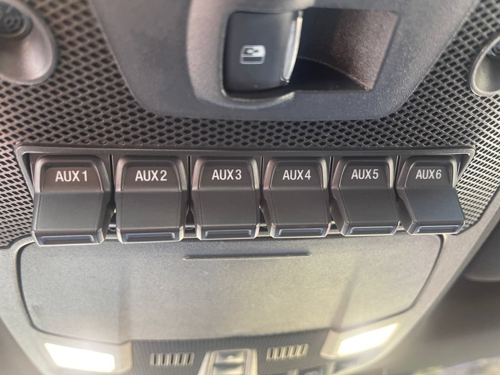 Used 2020 Ford F150 Raptor w/ Equipment Group 802A Luxury AWD/4WD image 39