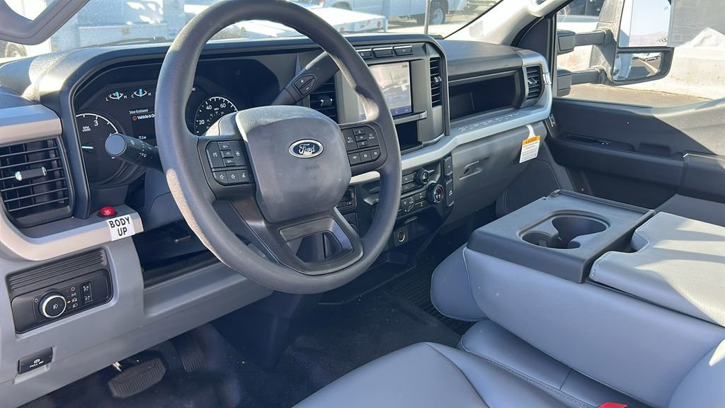 New 2024 Ford F450 XL w/ XL Chrome Package RWD image 8