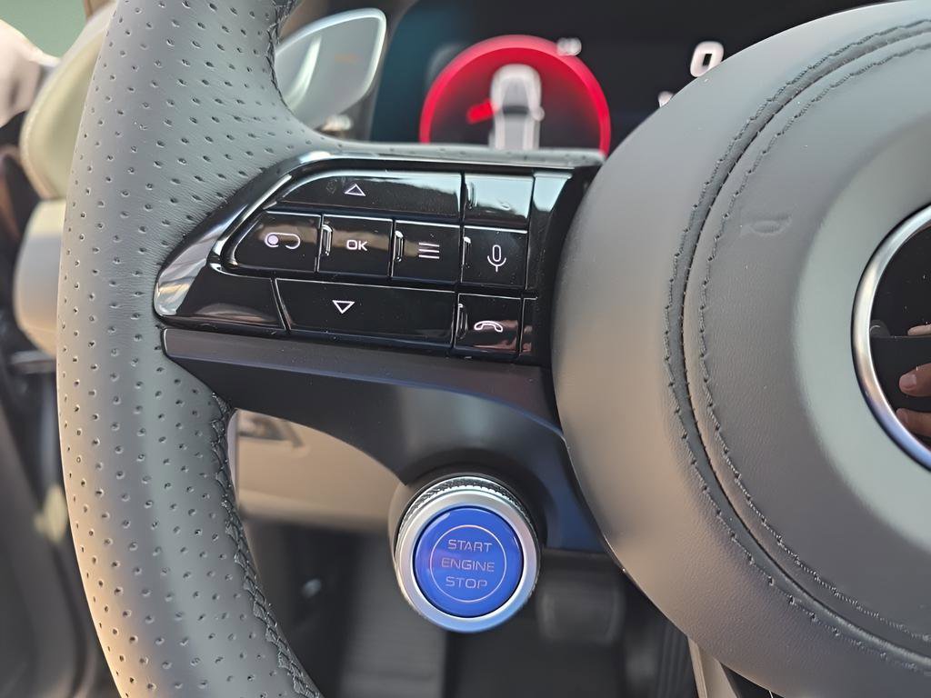 New 2025 Maserati Grecale GT image 21