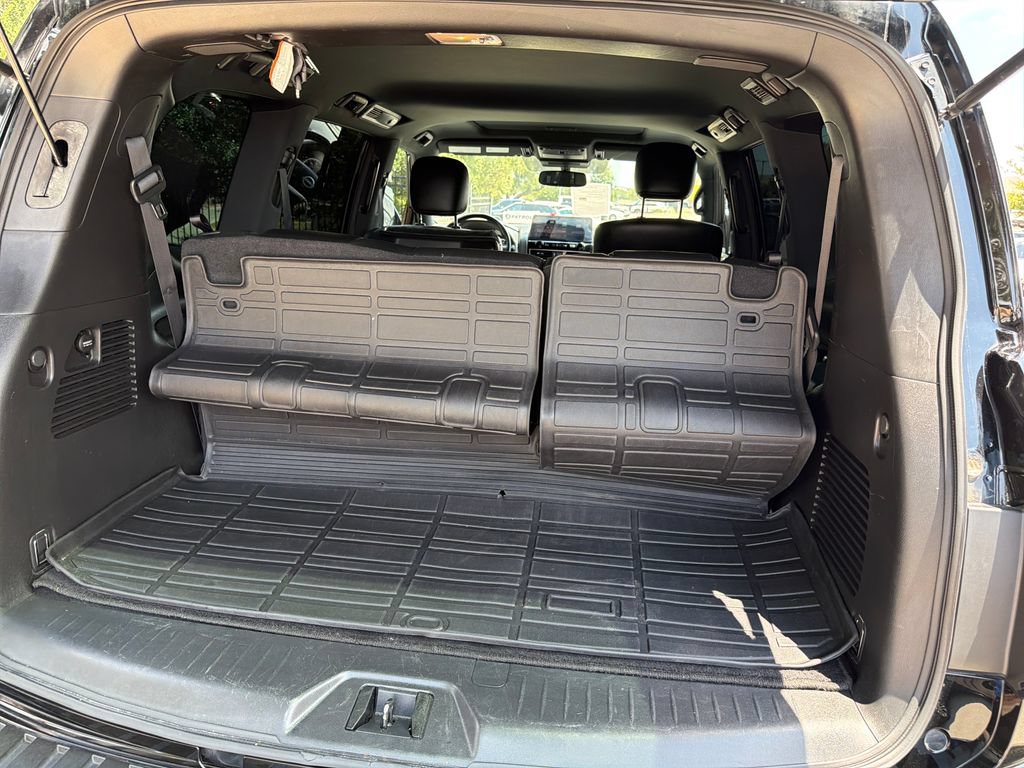 Used 2023 Nissan Armada SL w/ Midnight Edition Package RWD image 43