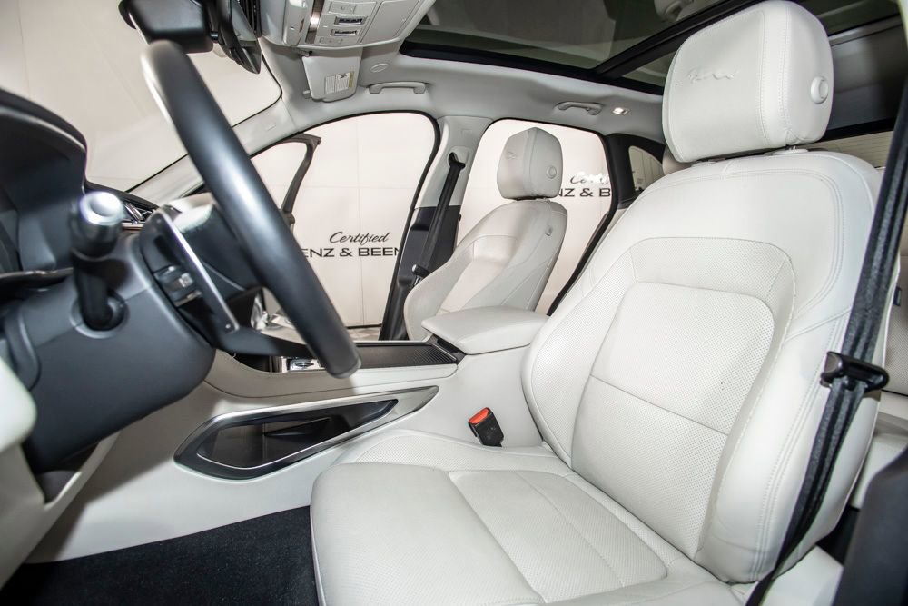 Used 2021 Jaguar F-PACE S image 15
