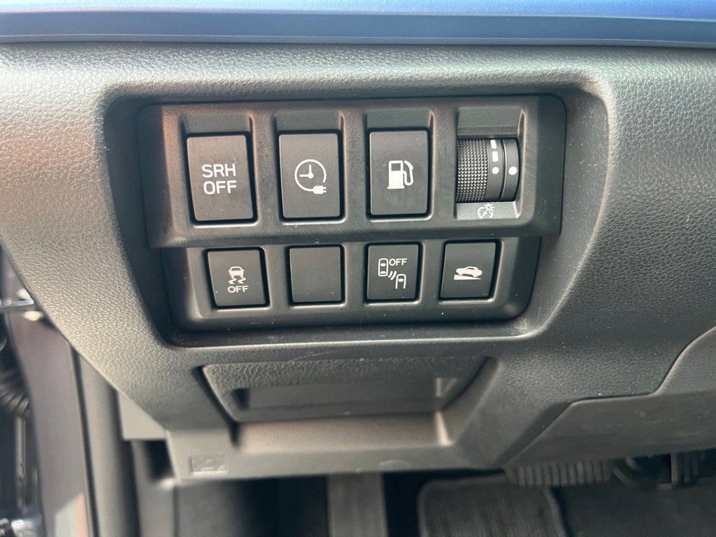 Used 2021 Subaru Crosstrek Hybrid w/ Moonroof Package w/Navigation image 23