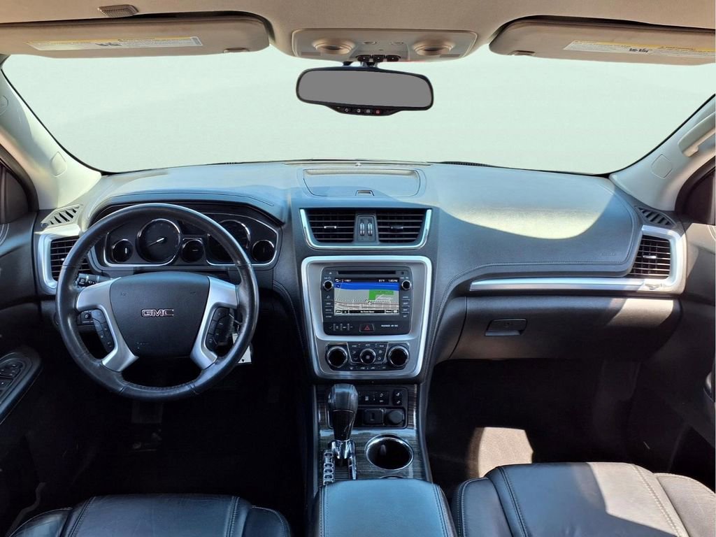 Used 2015 GMC Acadia SLT image 17
