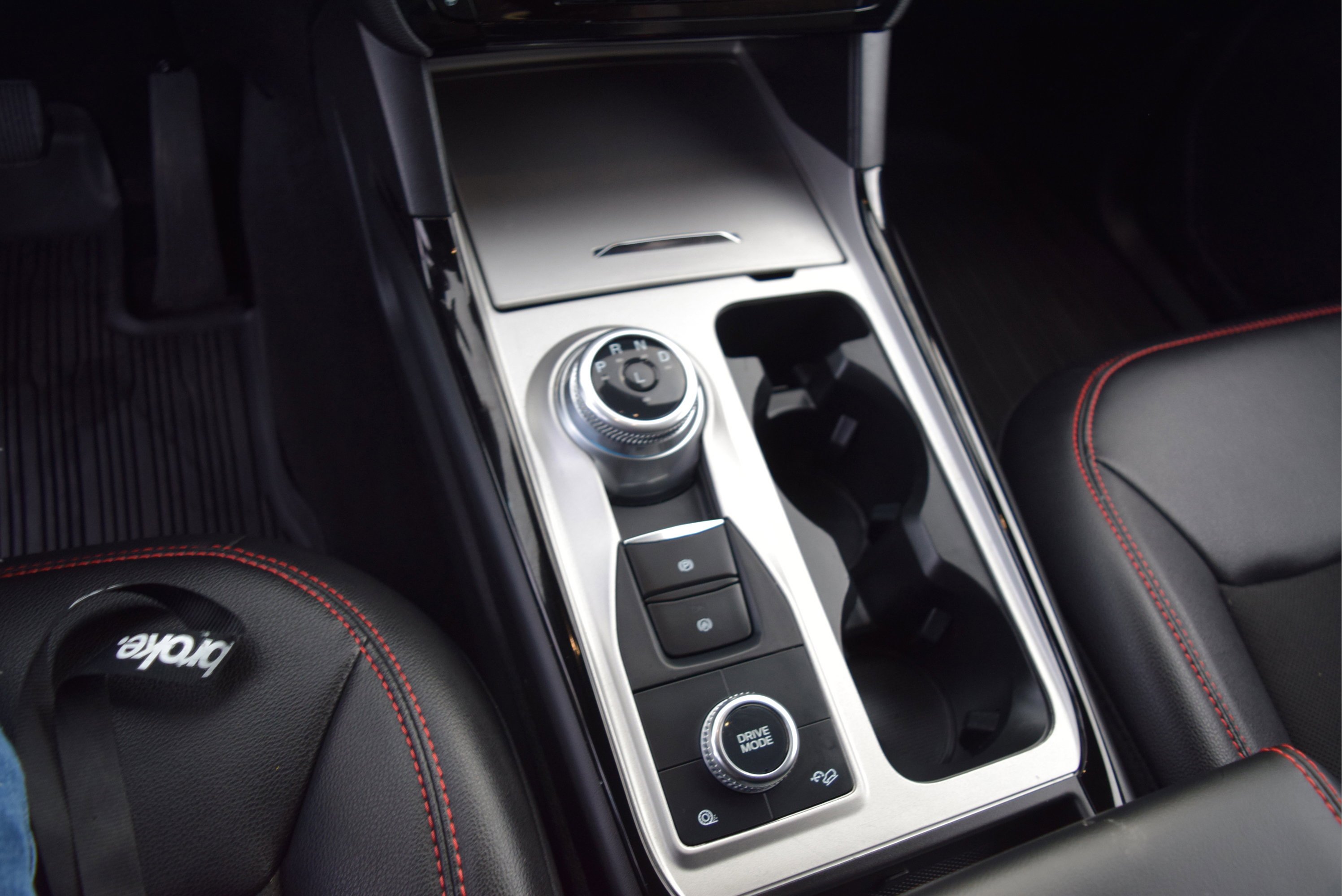 Certified 2023 Ford Explorer ST-Line image 14