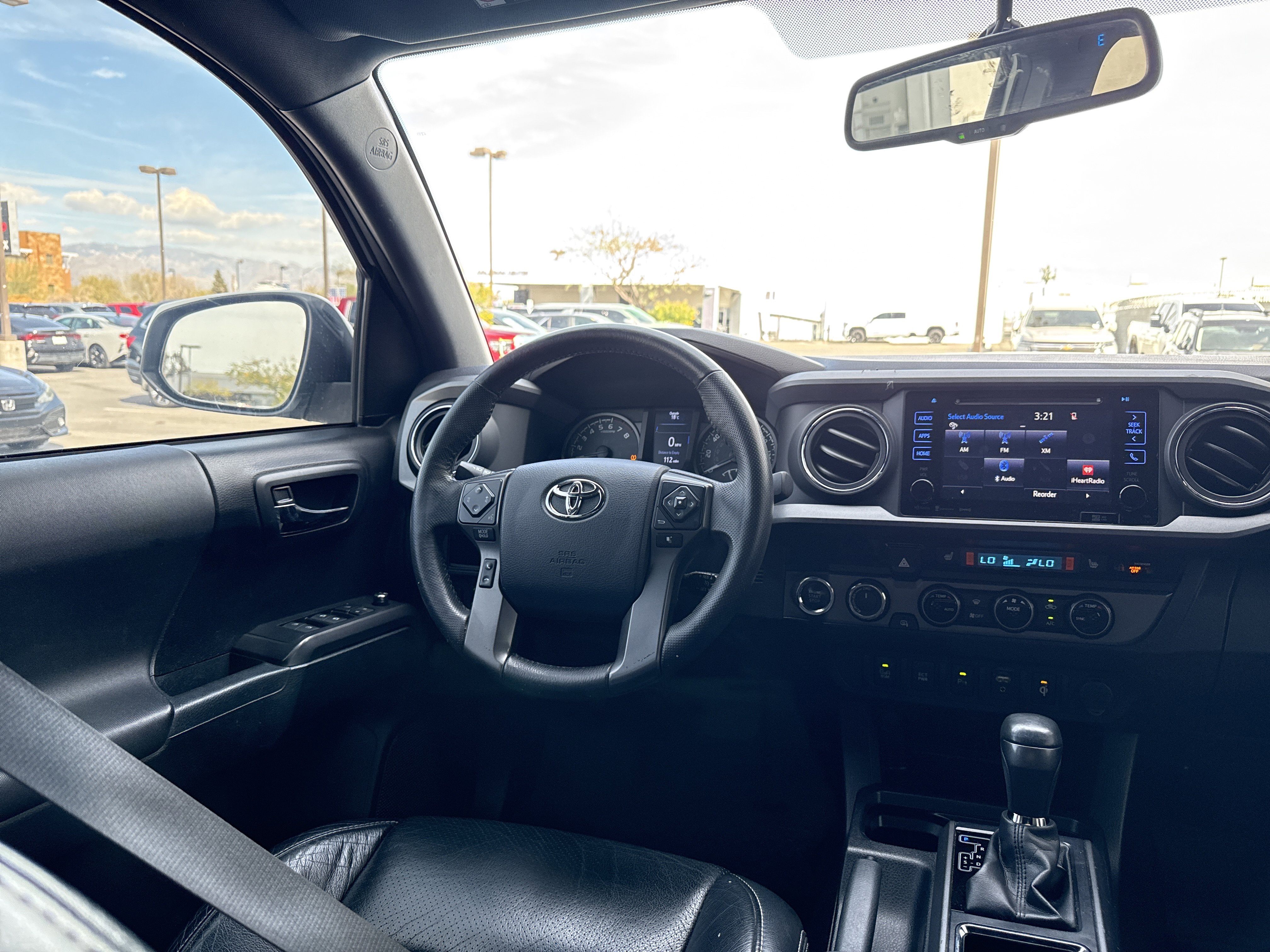 Used 2017 Toyota Tacoma TRD Sport w/ Premium & Technology Package image 19