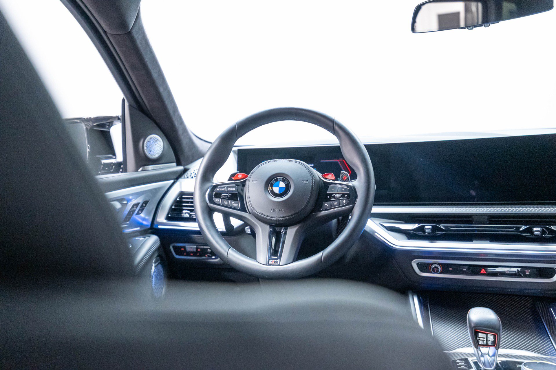 Used 2023 BMW XM AWD/4WD image 28
