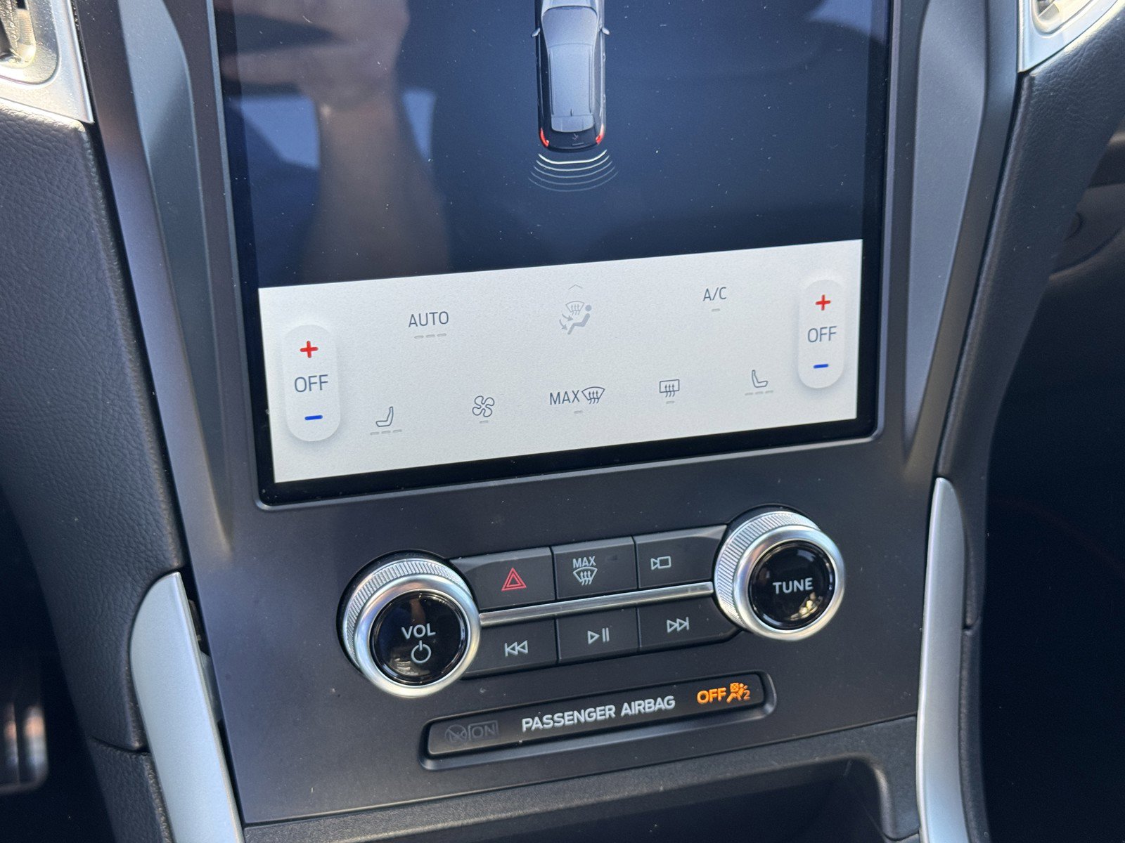 Used 2024 Ford Edge ST-Line image 16