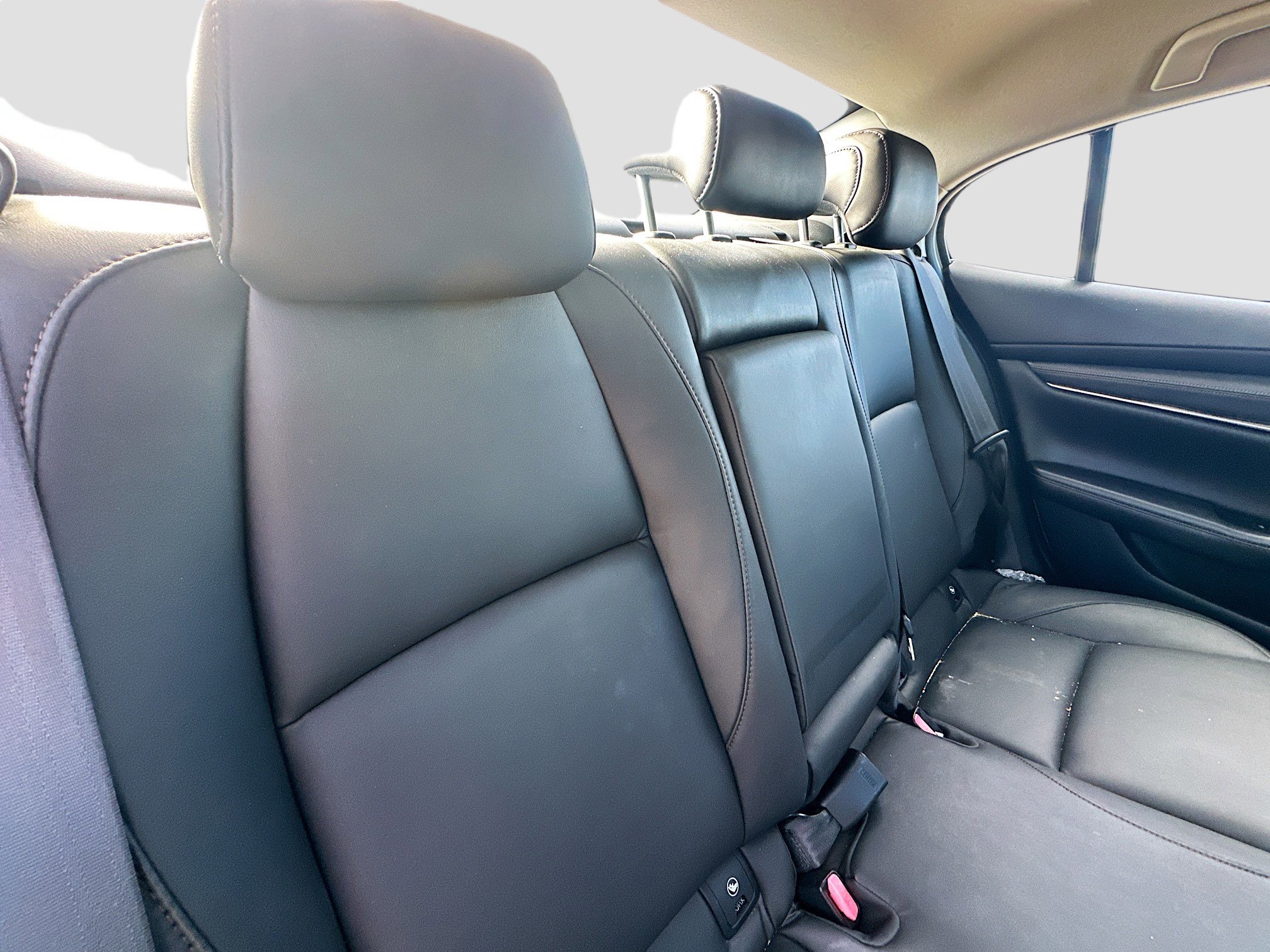 Used 2019 MAZDA MAZDA3 Sedan w/ Preferred Package image 27