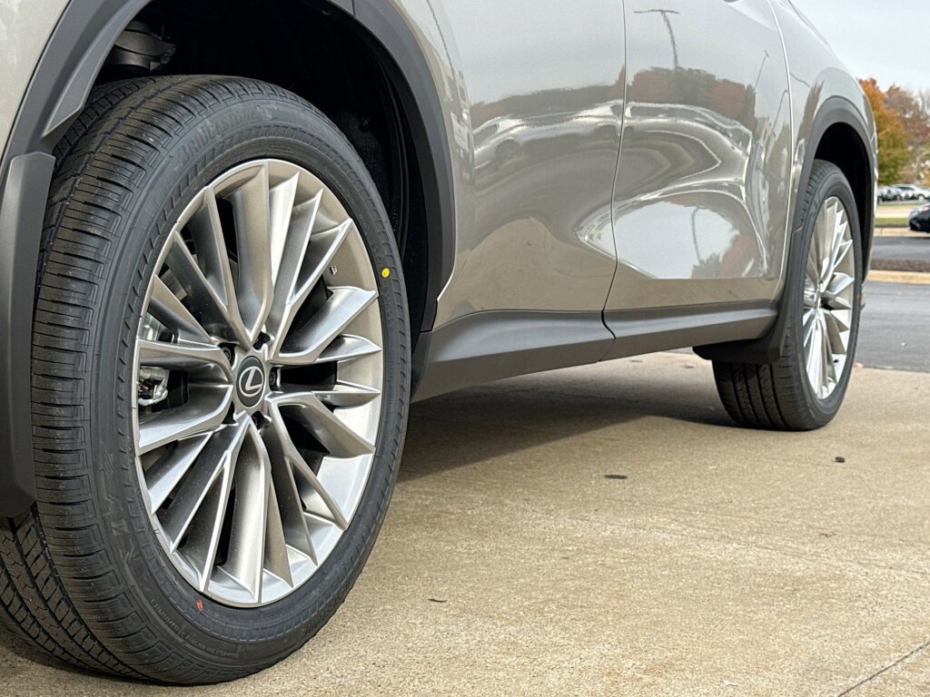 New 2026 Lexus NX 350h AWD w/ Premium Package image 12