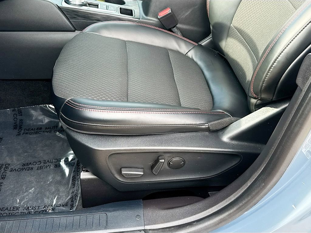 Used 2024 Ford Escape ST-Line Select w/ Tech Pack #2 AWD/4WD image 17