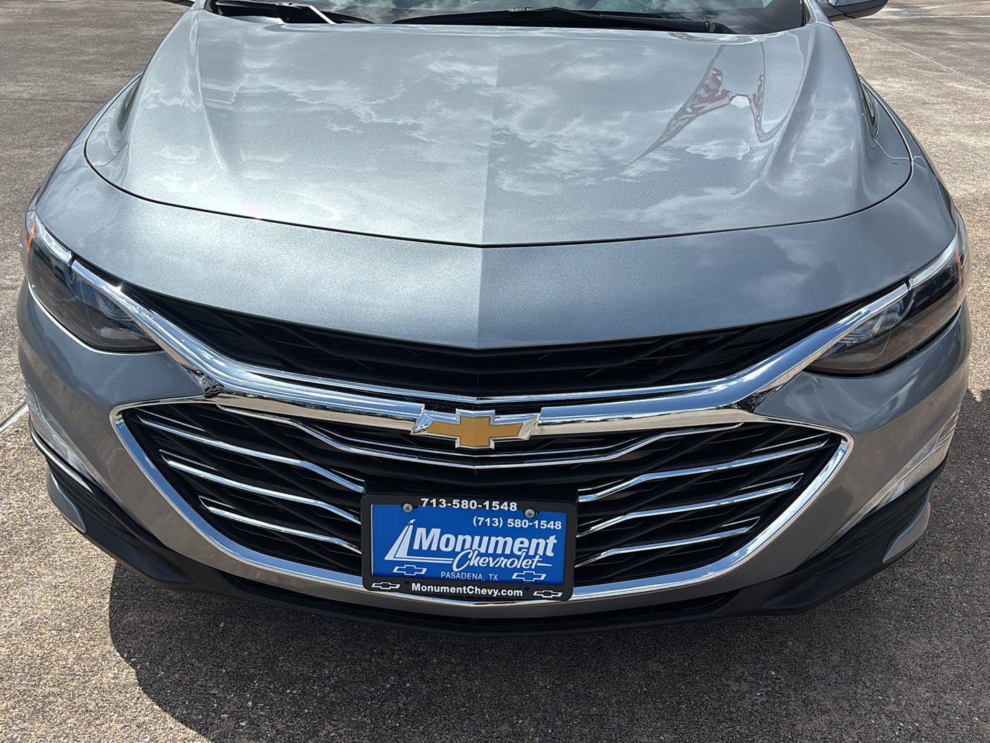 Used 2024 Chevrolet Malibu LT FWD image 3