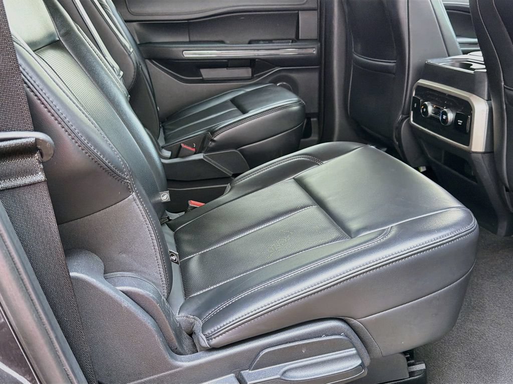 Used 2024 Ford Expedition Max XLT AWD/4WD image 33