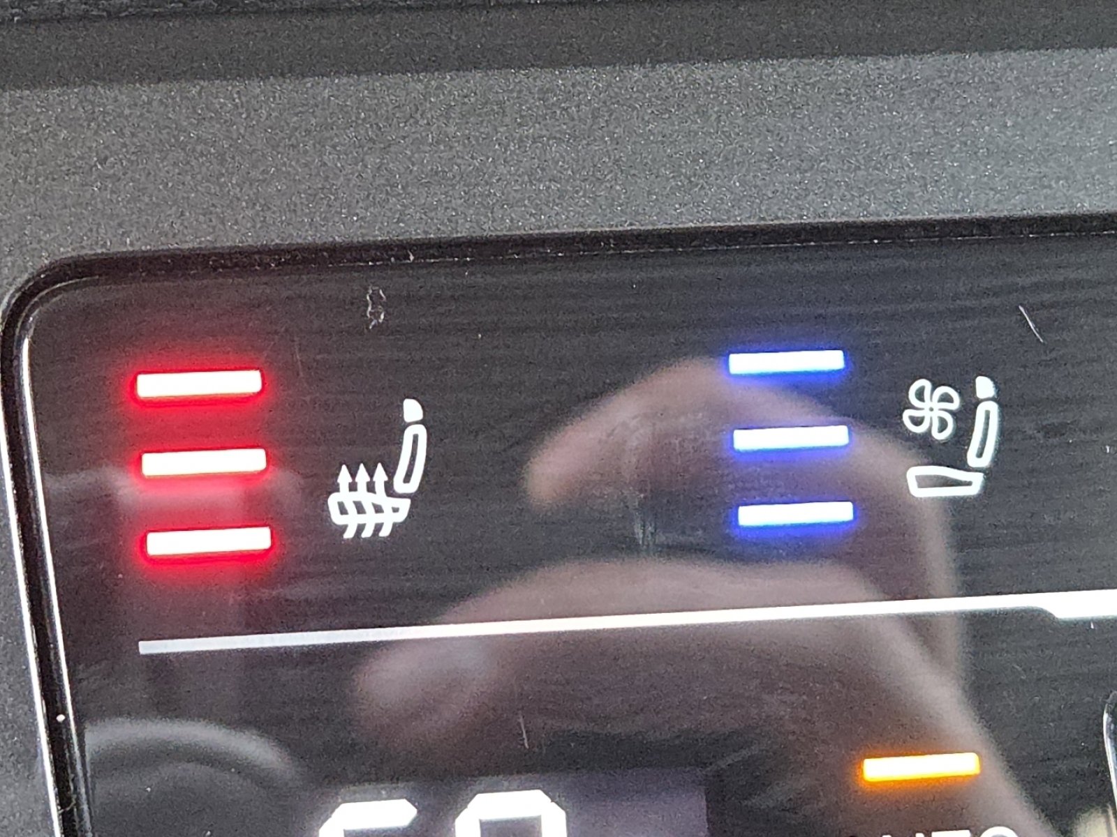 Used 2022 Volkswagen Tiguan SEL R-Line image 6