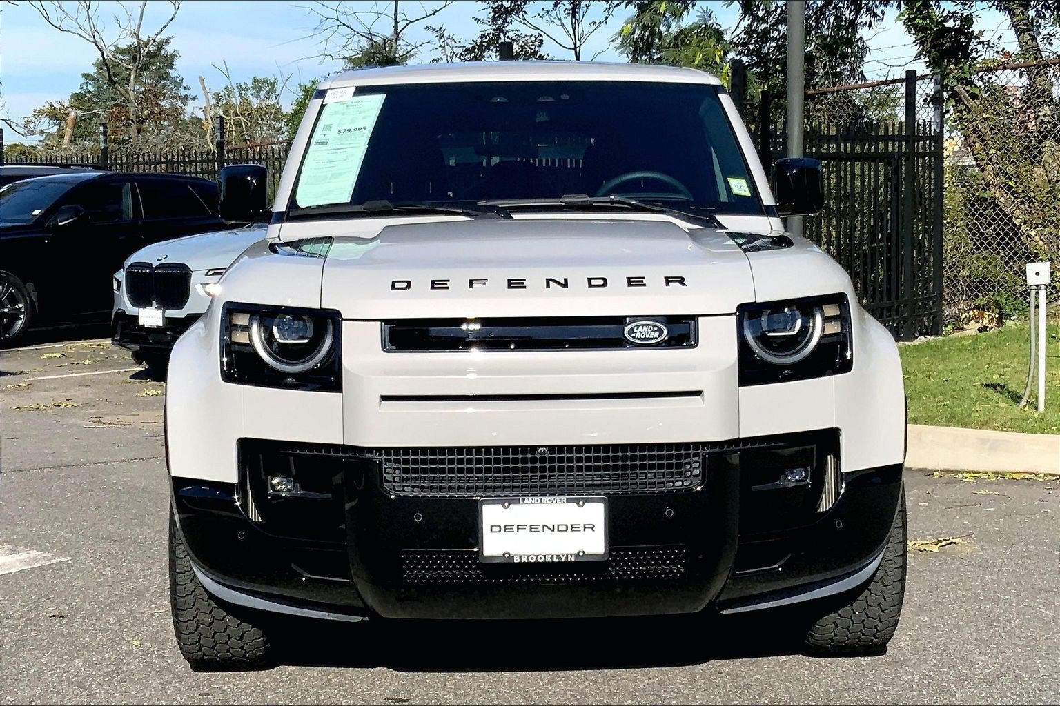 Certified 2026 Land Rover Defender 110 X-Dynamic SE AWD/4WD image 3