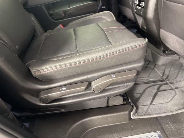 Used 2024 Chevrolet Tahoe RST w/ Luxury Package AWD/4WD image 24