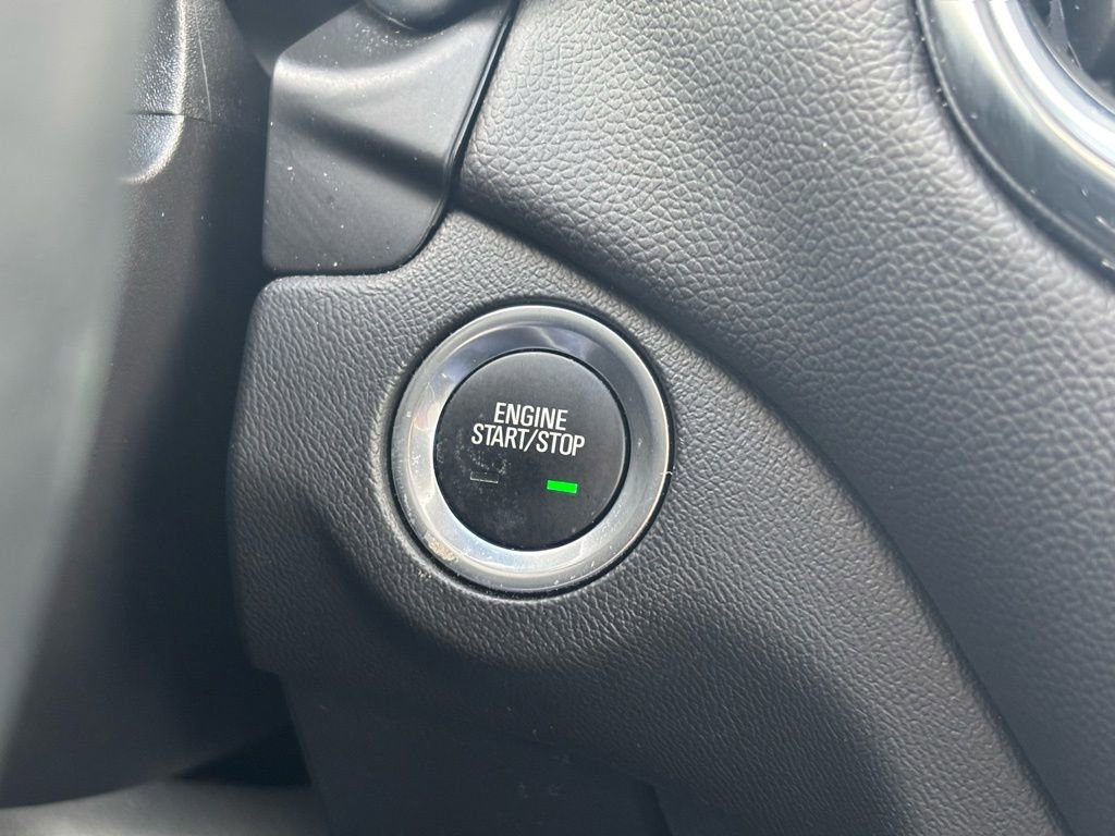 Used 2024 Chevrolet Equinox LT w/ LPO, Floor Liner Package image 30