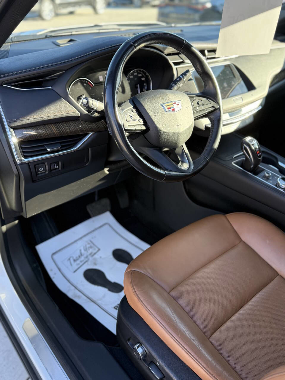 Used 2019 Cadillac XT4 Premium Luxury image 10