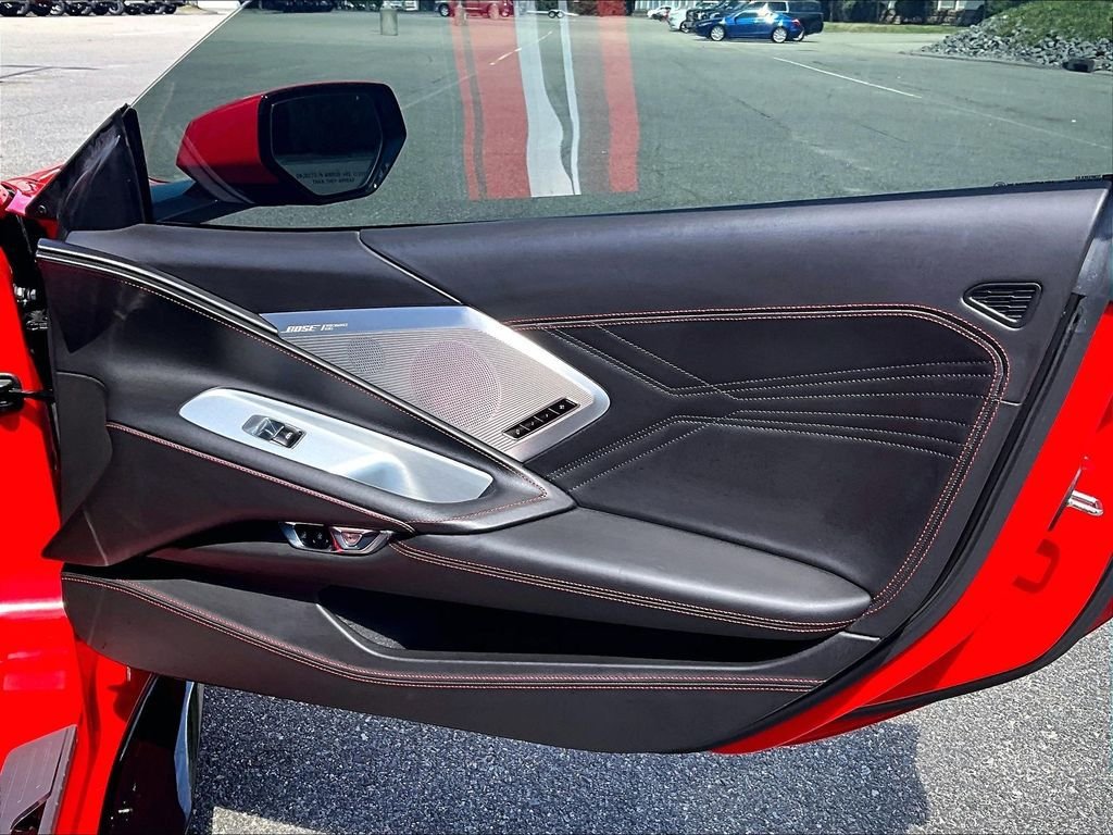 Used 2023 Chevrolet Corvette Z06 RWD image 12