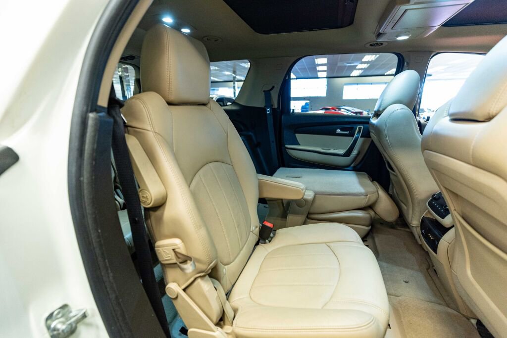 Used 2012 GMC Acadia Denali image 14