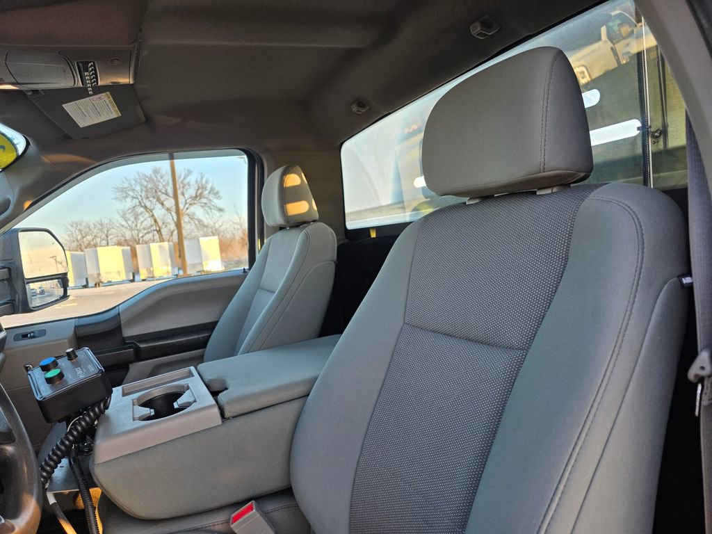 Used 2019 Ford F550 4x4 Regular Cab Super Duty image 25