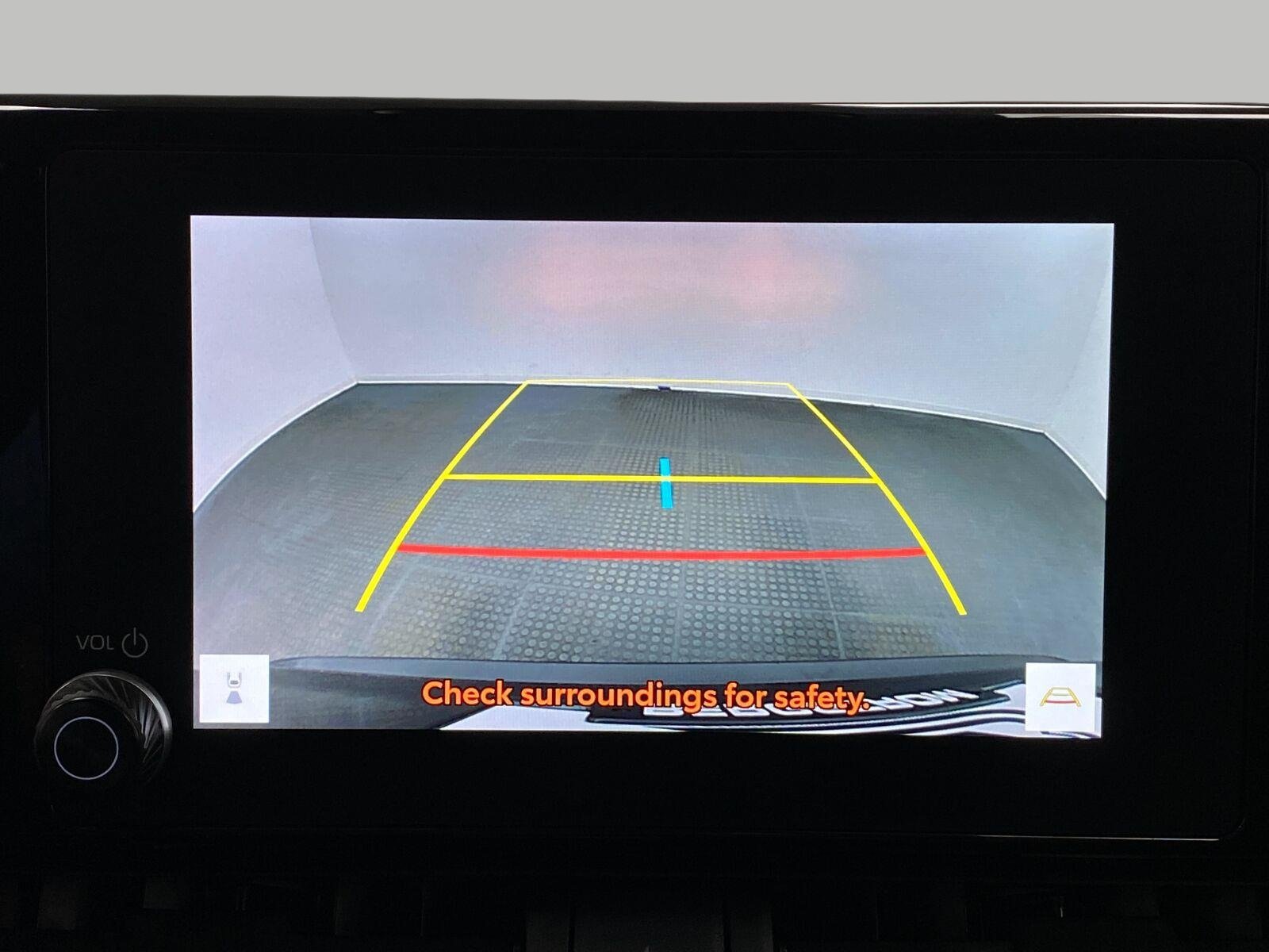 Used 2025 Toyota RAV4 XLE AWD/4WD image 22
