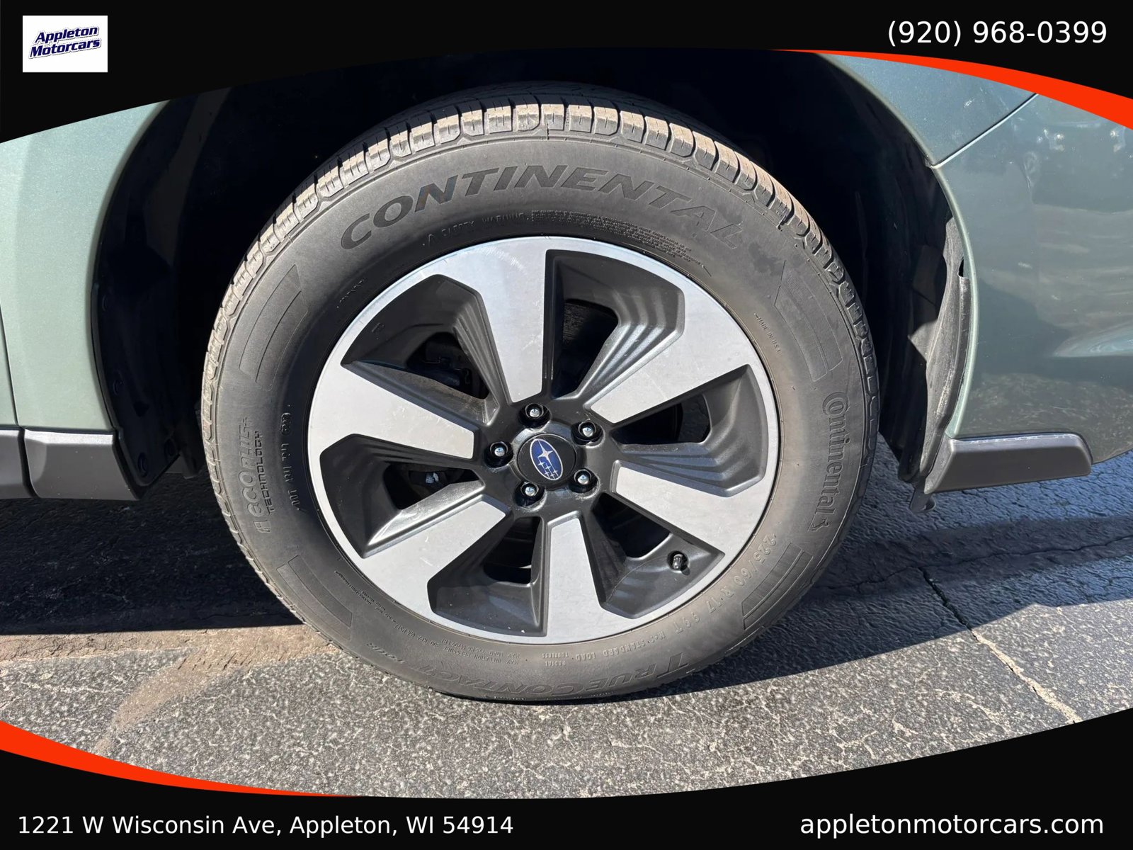 Used 2017 Subaru Forester 2.5i Premium w/ All-Weather Package AWD/4WD image 33
