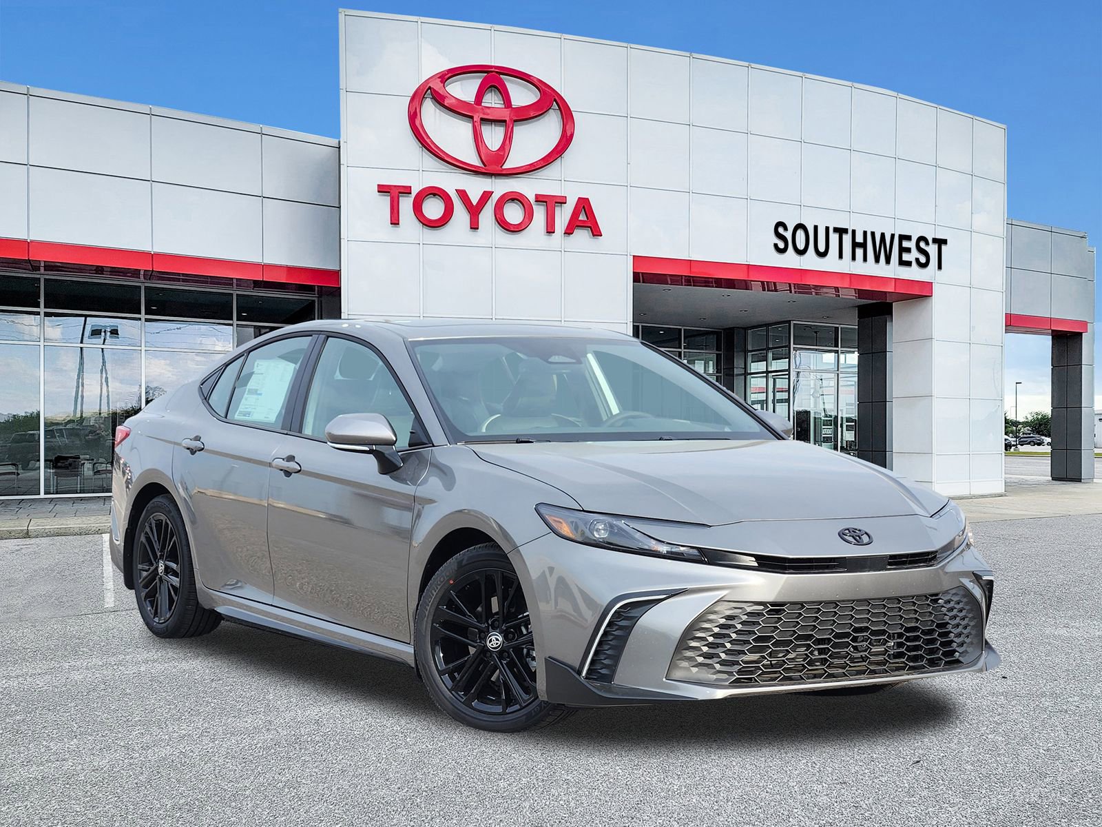 New 2026 Toyota Camry SE w/ Convenience Package