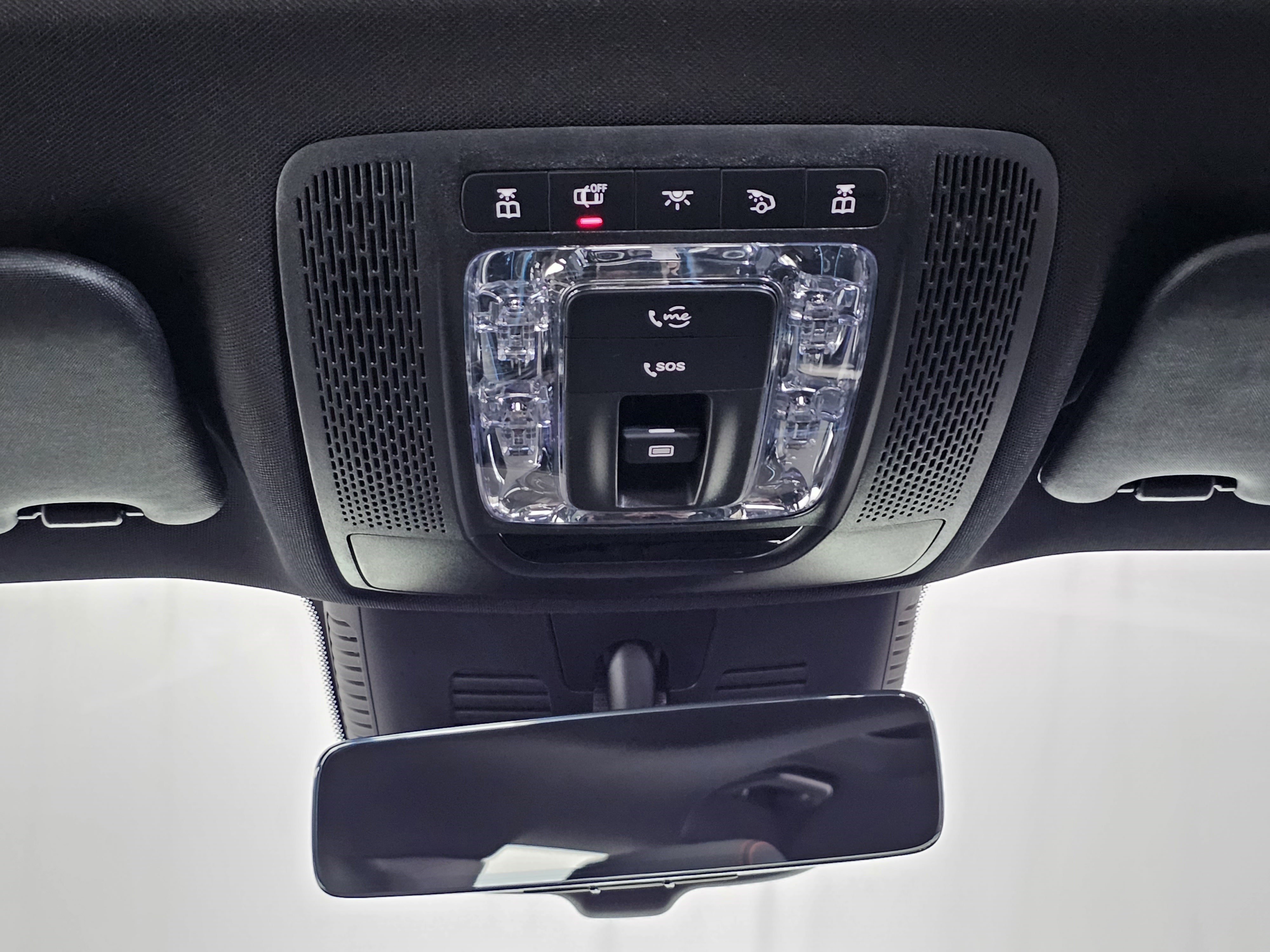 Used 2025 Mercedes-Benz GLB 35 AMG 4MATIC image 37