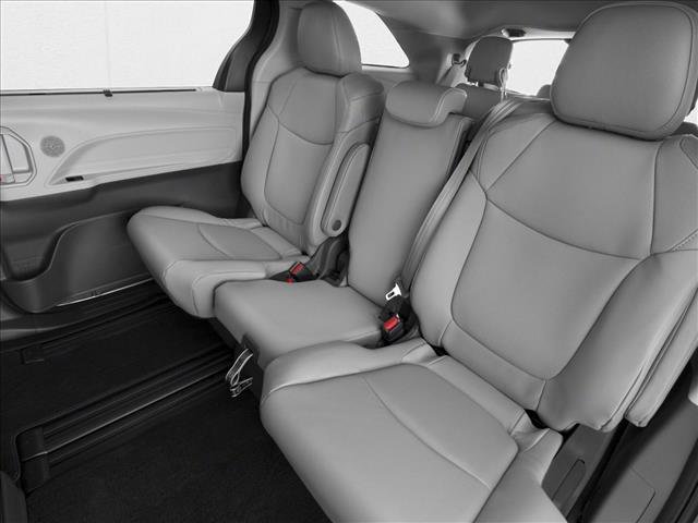 New 2025 Toyota Sienna XLE image 9