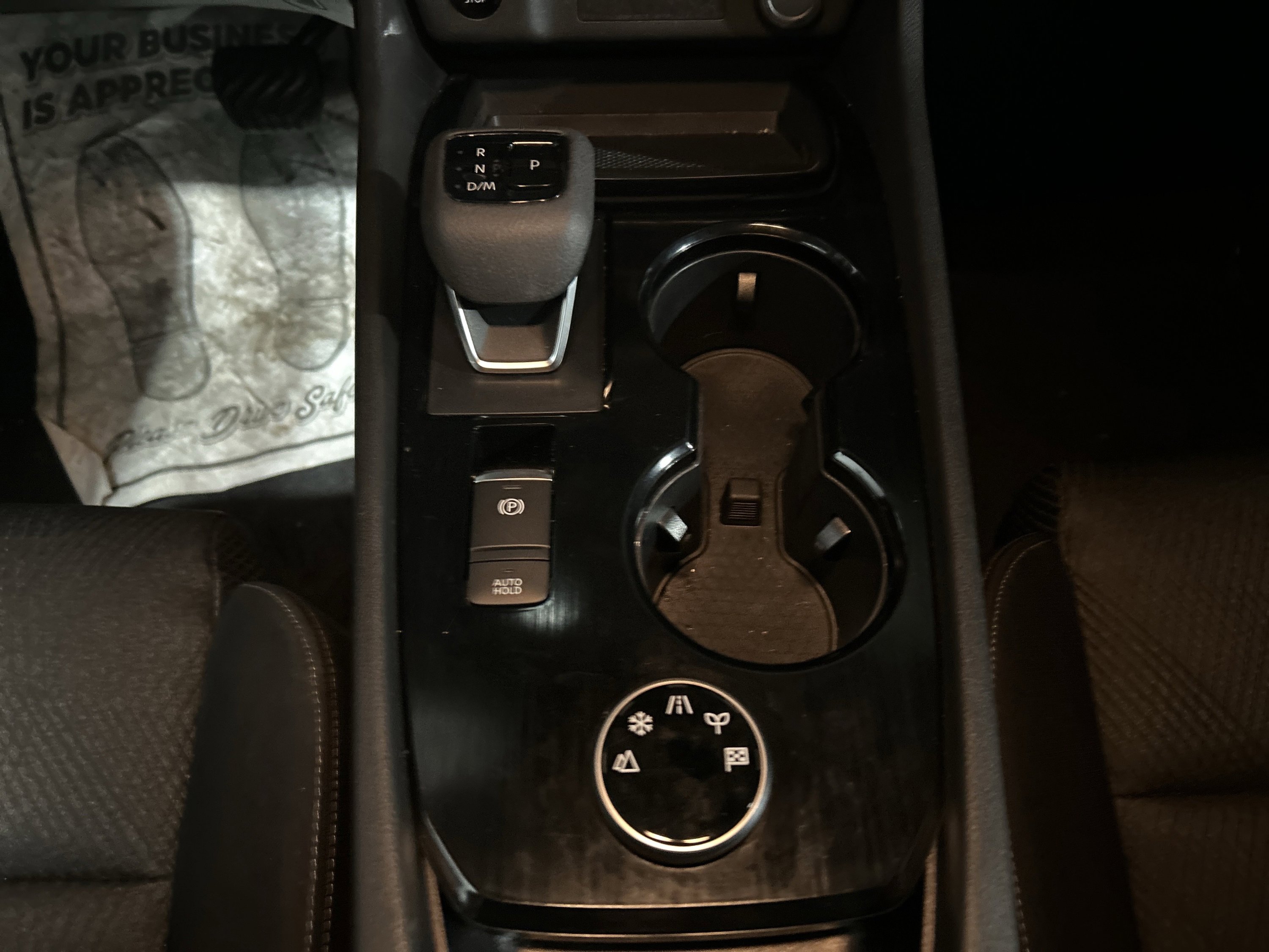 Used 2024 Nissan Rogue SV image 41