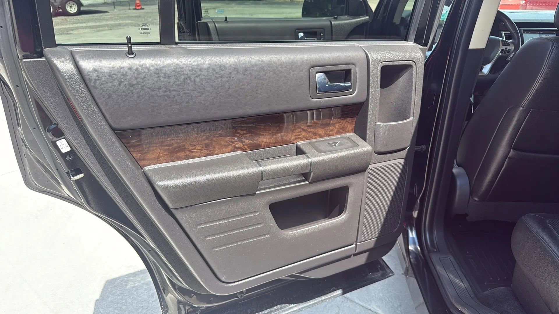 Used 2018 Ford Flex Limited w/ Equipment Group 303A image 18