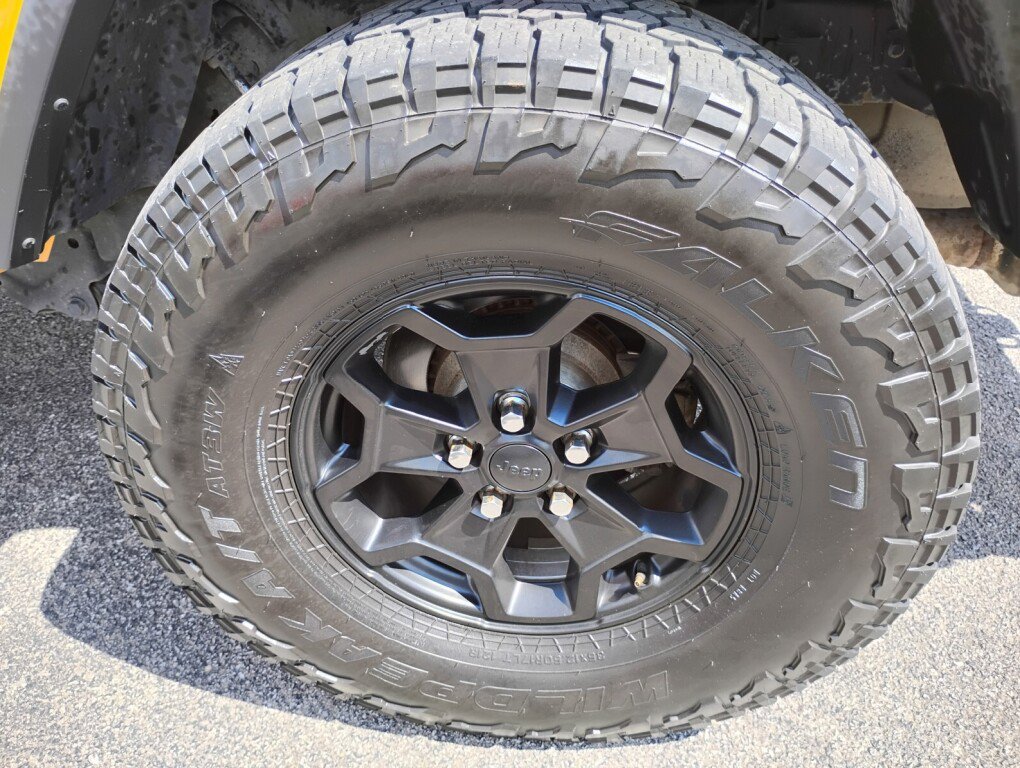 Used 2021 Jeep Gladiator Sport AWD/4WD image 24