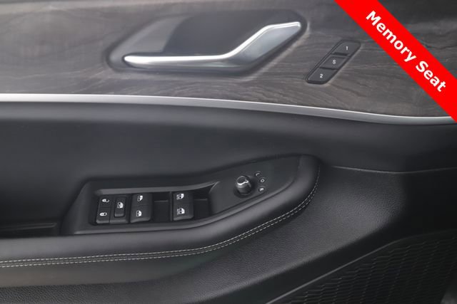 Used 2024 Jeep Grand Cherokee L Limited image 19