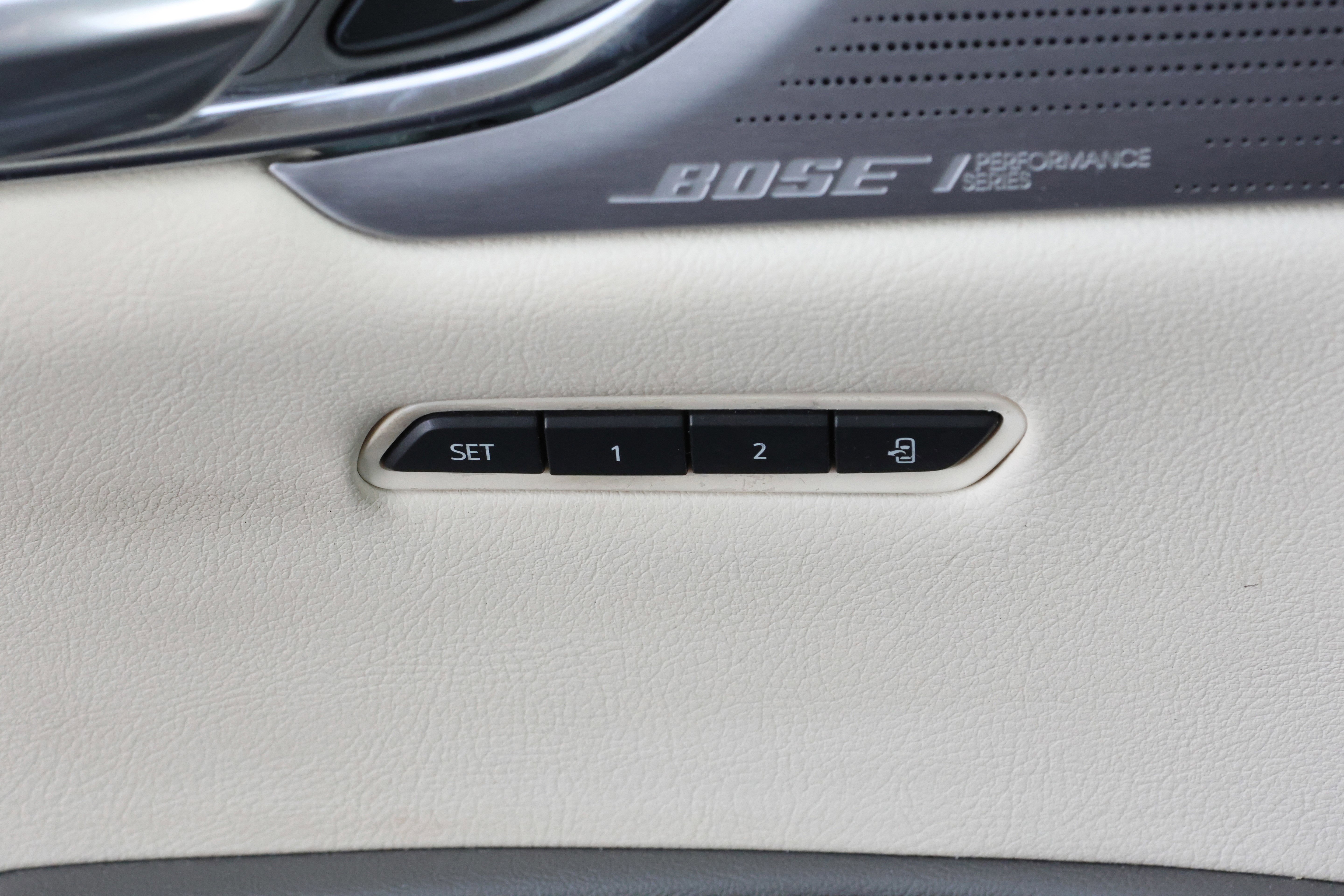 Used 2021 Cadillac XT5 Premium Luxury image 13