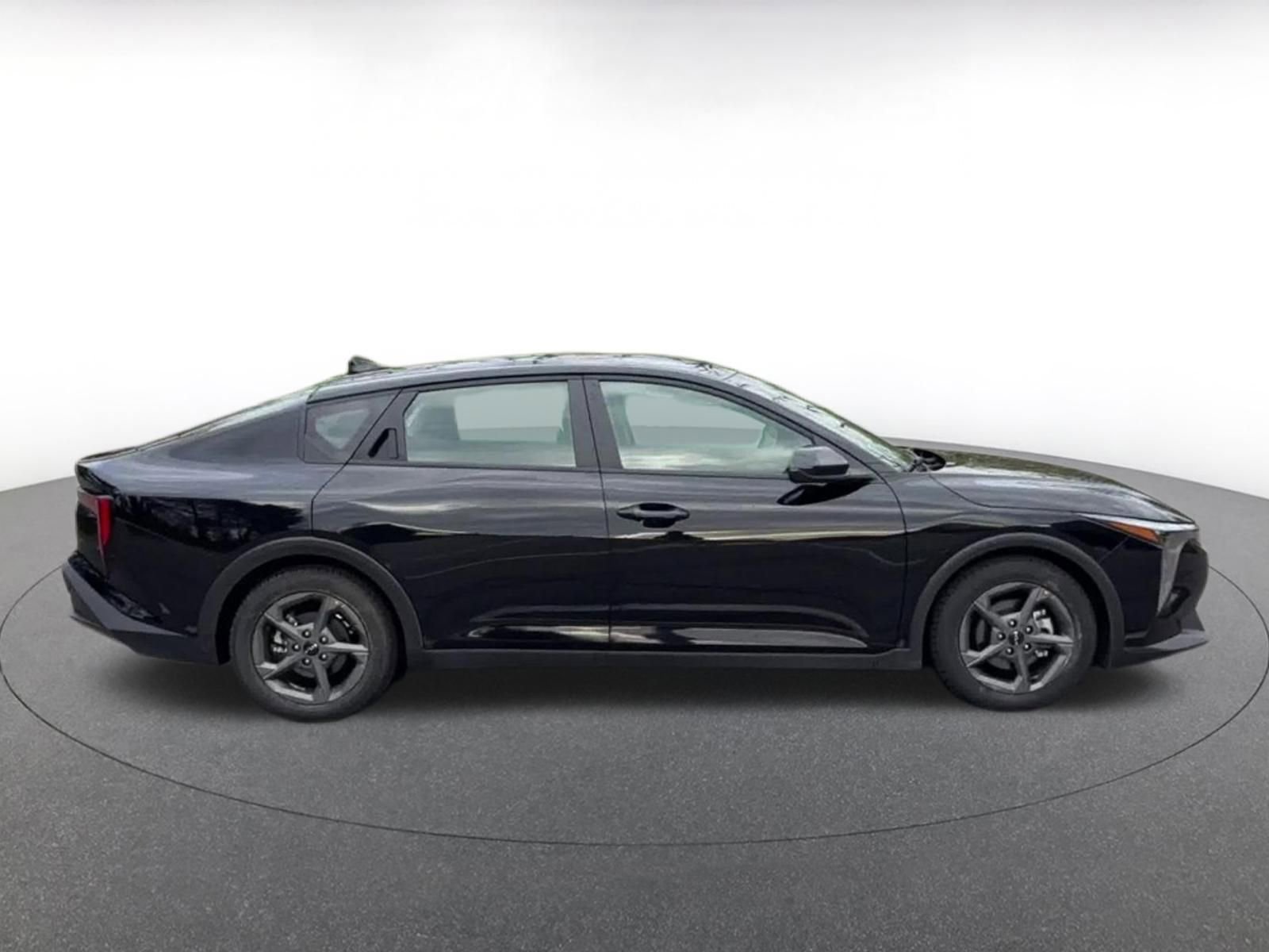 Used 2025 Kia K4 FWD image 15