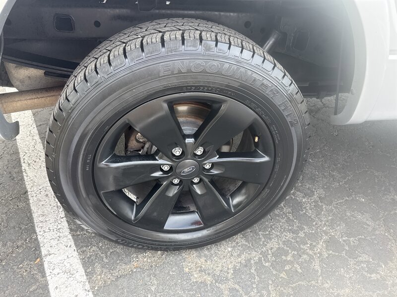 Used 2012 Ford F150 FX4 w/ FX Luxury Pkg AWD/4WD image 22