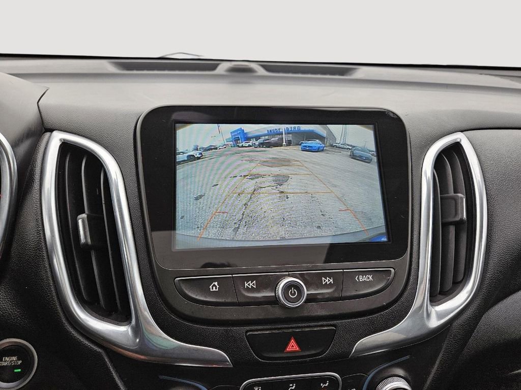 Used 2018 Chevrolet Equinox LT w/ Sun & Infotainment Package image 15