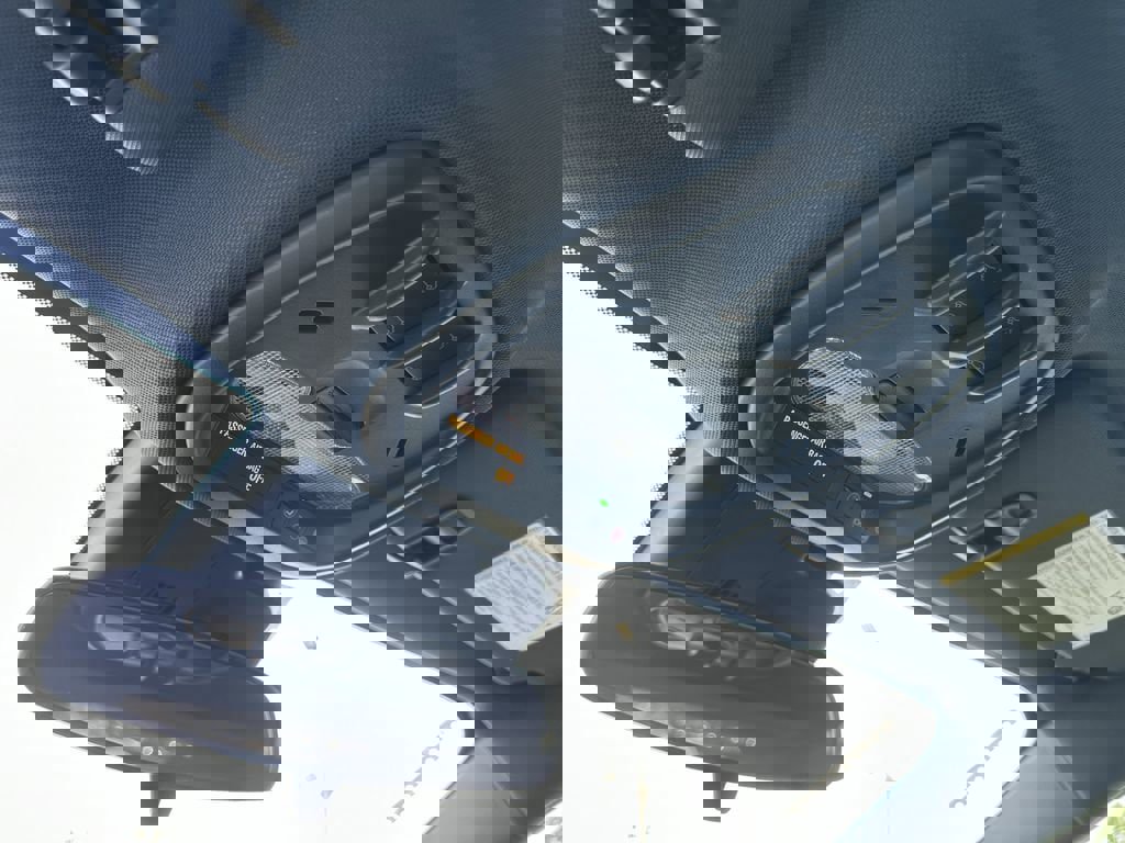 New 2026 Chevrolet Trax RS w/ Sunroof Package image 35