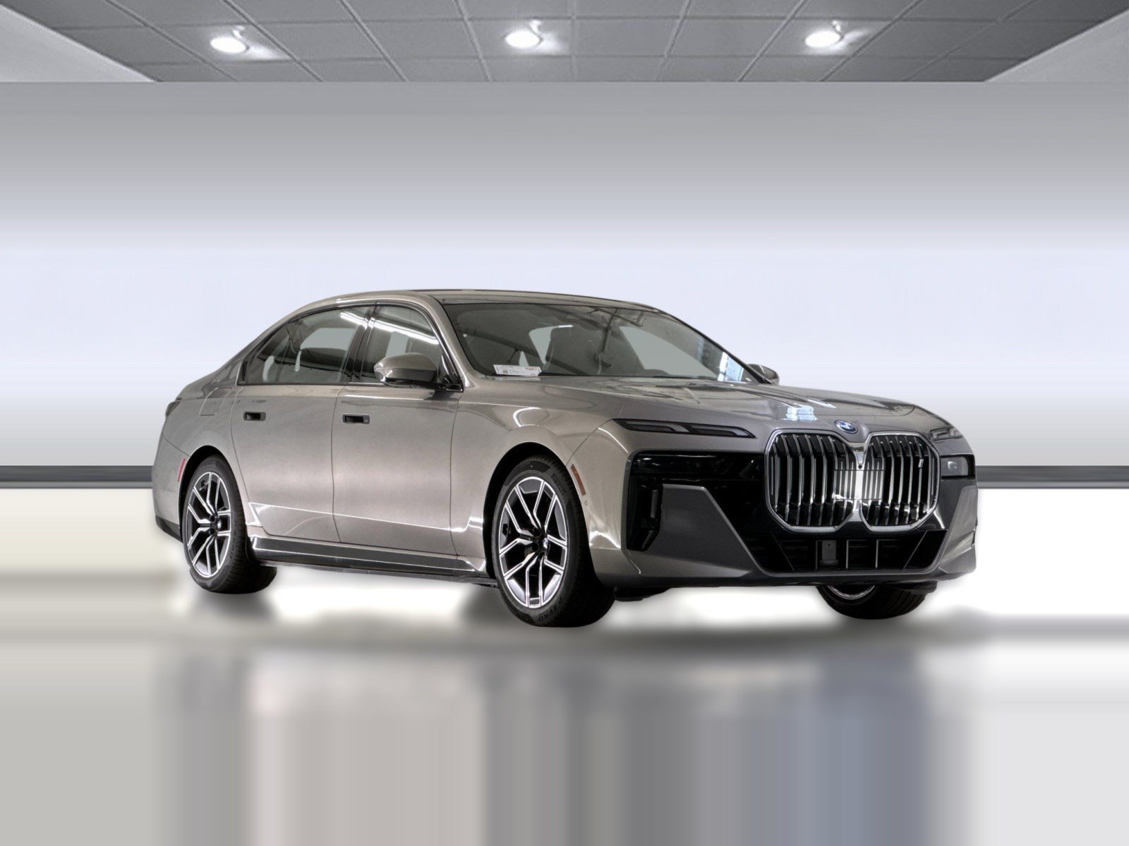 Used 2026 BMW i7 xDrive60 w/ M Sport Package RWD image 6