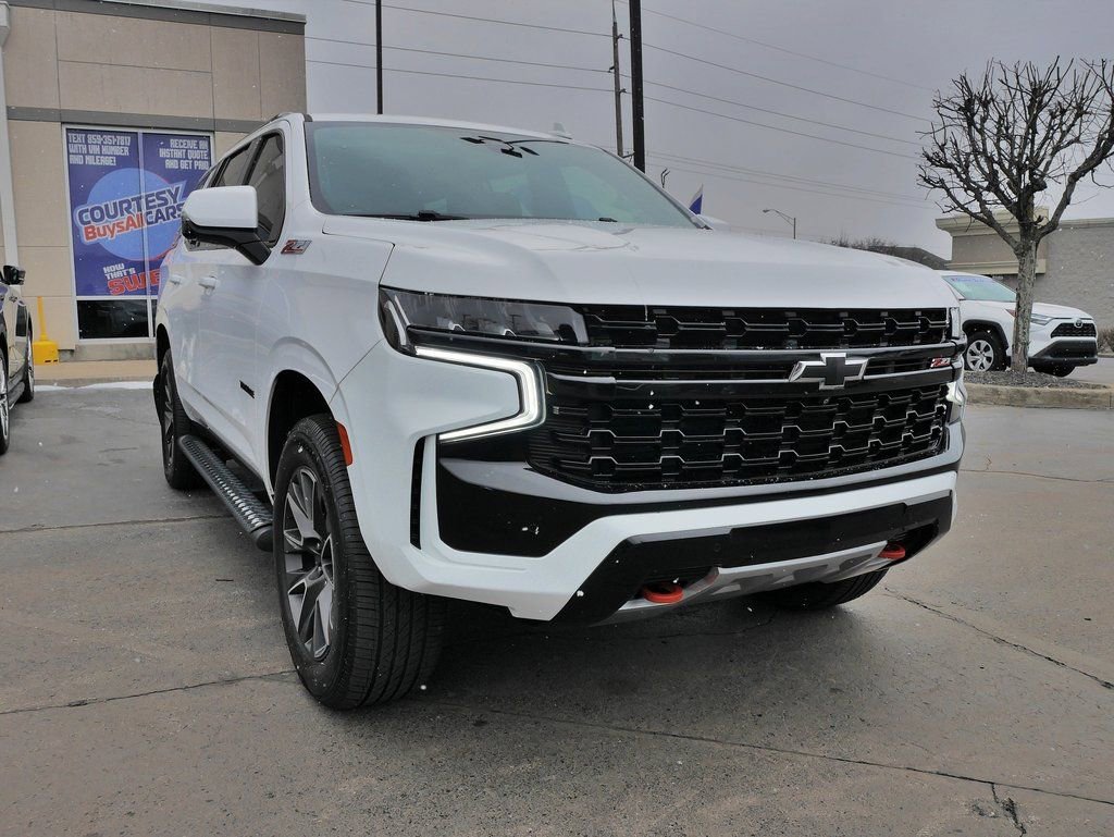 Used 2021 Chevrolet Tahoe Z71 w/ Z71 Signature Package image 3