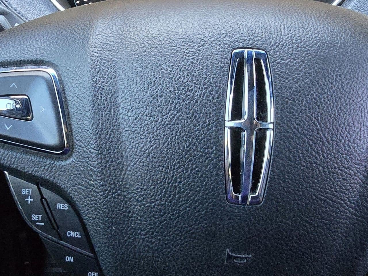Used 2016 Lincoln MKX Select w/ Select Plus Package FWD image 36