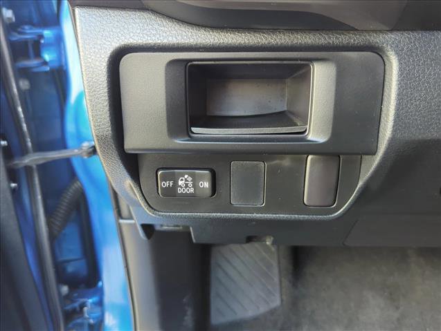 Certified 2016 Toyota Tacoma SR5 w/ SR5 Appearance Package (SN) image 15