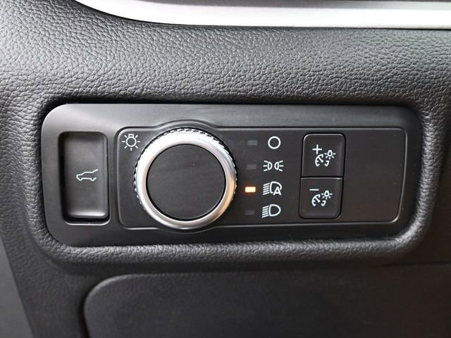 Used 2022 Ford Explorer XLT image 21