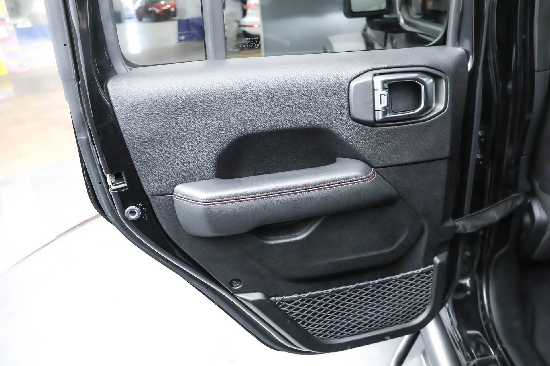 Used 2019 Jeep Wrangler Unlimited Rubicon w/ Dual Top Group image 27