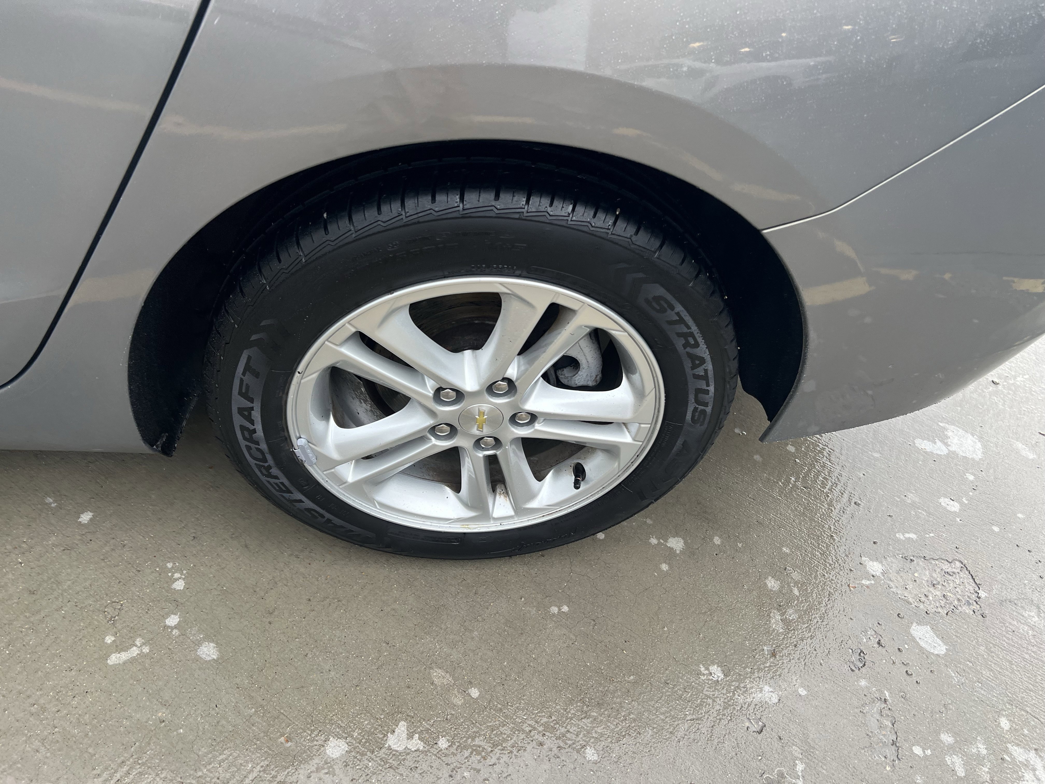 Used 2018 Chevrolet Cruze LT FWD image 7